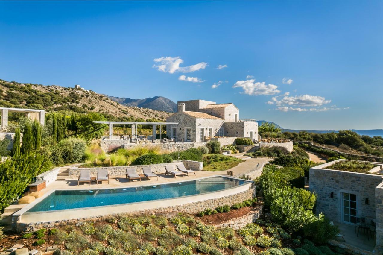 Aria Estate Suites & Spa Areopoli Buitenkant foto