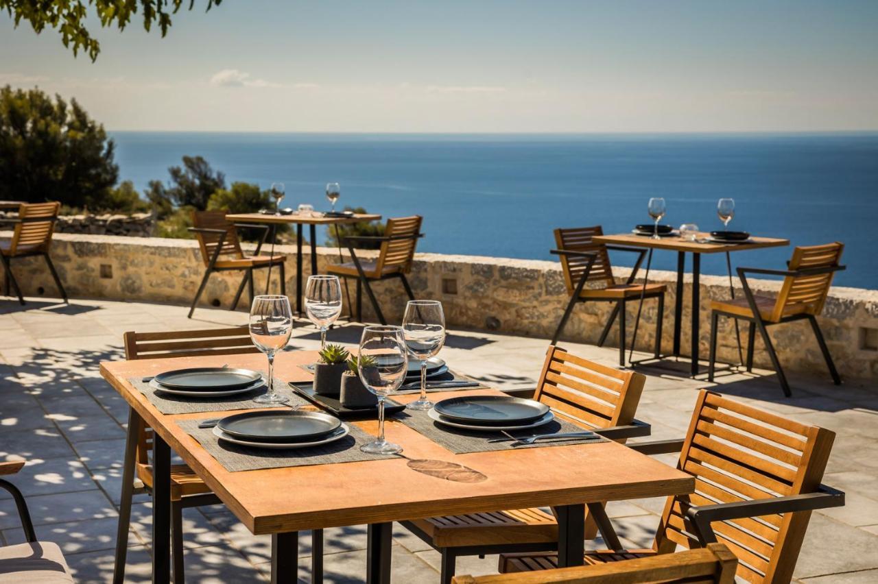 Aria Estate Suites & Spa Areopoli Buitenkant foto