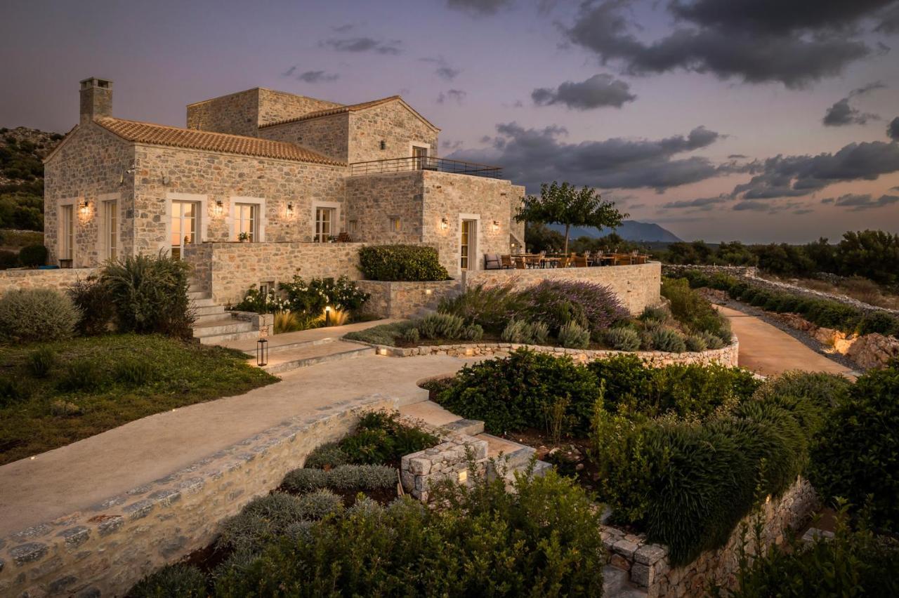 Aria Estate Suites & Spa Areopoli Buitenkant foto