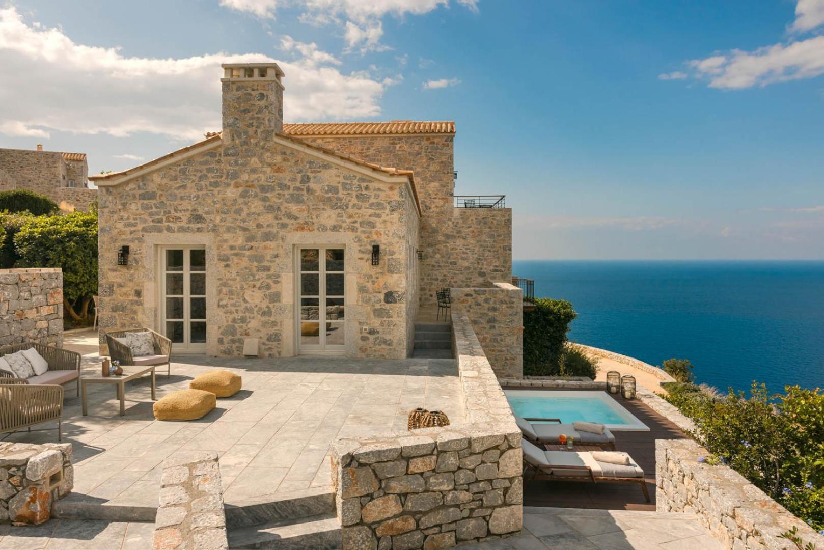 Aria Estate Suites & Spa Areopoli Buitenkant foto