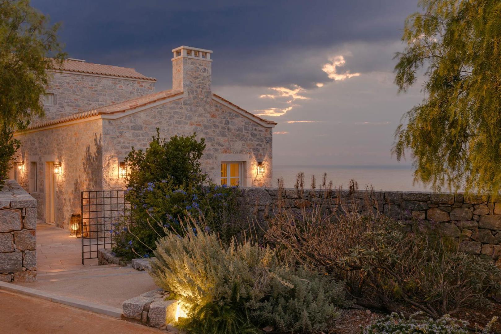 Aria Estate Suites & Spa Areopoli Buitenkant foto