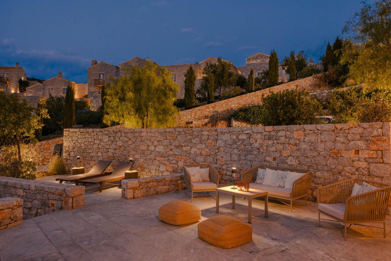 Aria Estate Suites & Spa Areopoli Buitenkant foto